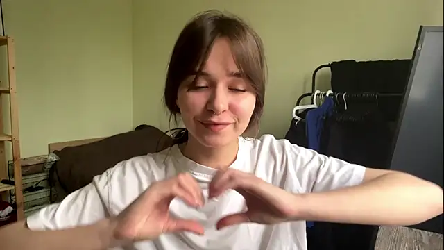 AngelTempt online show from 04/07/26, 01:22