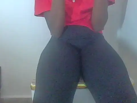 Momoe02 online show from 04/11/26, 08:35