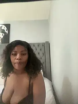 Snapshot of EbonytitsX chatting on 07/18/26, 12:53 EbonytitsX online show from 07/18/26, 12:53
