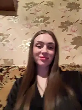 Snapshot of AlinaLove3213 chatting on 04/18/26, 07:58 AlinaLove3213 online show from 04/18/26, 07:58