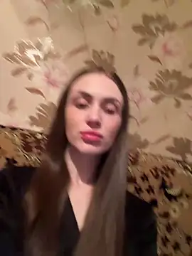 Snapshot of AlinaLove3213 chatting on 05/15/26, 08:16 AlinaLove3213 online show from 05/15/26, 08:16