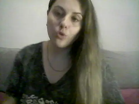 SoyMaraLuxe online show from 04/07/26, 05:13