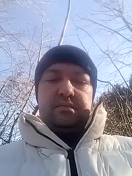 Snapshot of Luceriusbigass chatting on 12/19/25, 11:17 Luceriusbigass online show from 12/19/25, 11:17