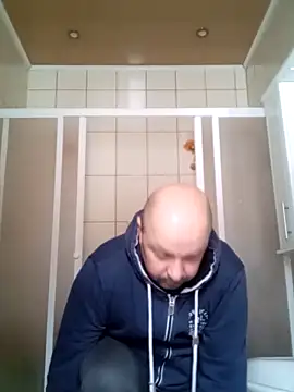 Snapshot of Luceriusbigass chatting on 01/06/26, 01:37 Luceriusbigass online show from 01/06/26, 01:37