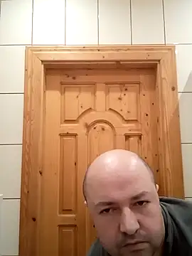 Snapshot of Luceriusbigass chatting on 01/09/26, 05:26 Luceriusbigass online show from 01/09/26, 05:26