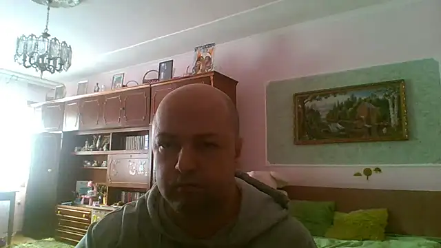 Snapshot of Luceriusbigass chatting on 02/22/26, 11:42 Luceriusbigass online show from 02/22/26, 11:42