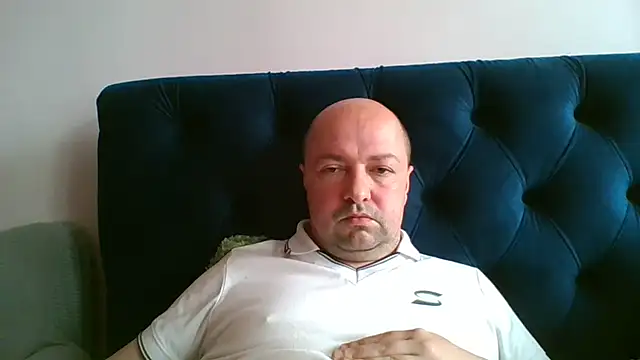 Snapshot of Luceriusbigass chatting on 05/16/26, 06:43 Luceriusbigass online show from 05/16/26, 06:43