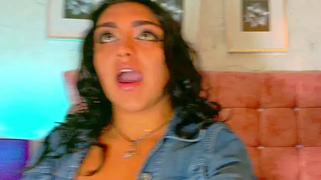 Celeste Rivera online show from 05/22/26, 06:35
