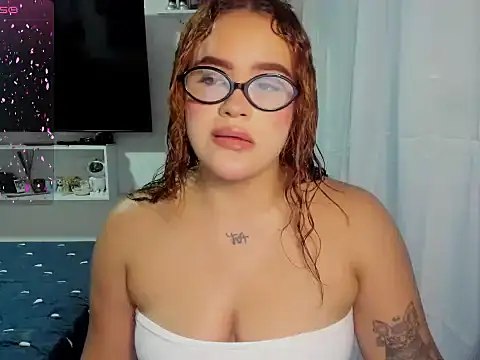 Snapshot of Sabrina_Darkness chatting on 07/23/26, 12:57 Sabrina Darkness online show from 07/23/26, 12:57
