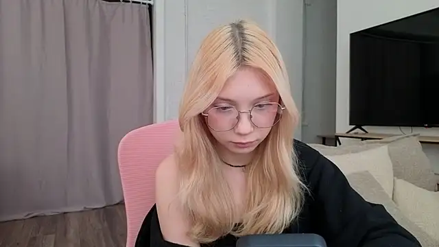 vielleee online show from 05/09/26, 03:45