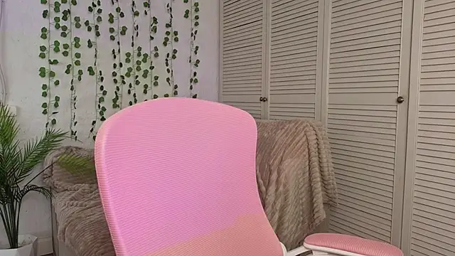 vielleee online show from 05/15/26, 02:07
