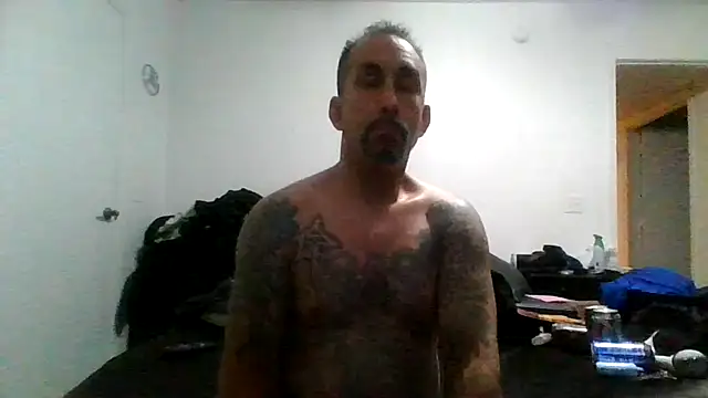 Snapshot of tenser59 chatting on 04/28/26, 02:44 tenser59 online show from 04/28/26, 02:44
