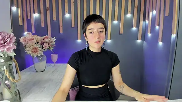 Snapshot of Atheena__ chatting on 05/27/26, 12:46 Atheena online show from 05/27/26, 12:46