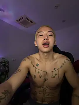 Snapshot of CheoXiao chatting on 04/19/26, 06:10 CheoXiao online show from 04/19/26, 06:10