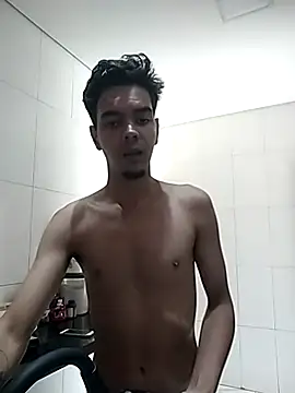 Snapshot of Heitorlira chatting on 04/19/26, 04:28 Heitorlira online show from 04/19/26, 04:28