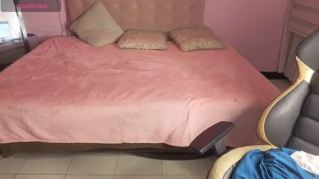 Sweet cat t online show from 06/21/26, 01:52