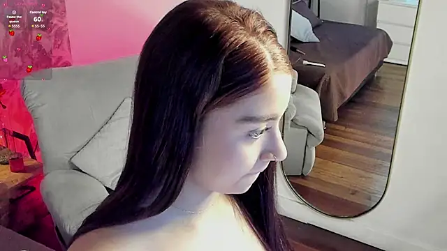 Snapshot of Zoe_mendezz chatting on 06/28/26, 12:11 Zoe mendezz online show from 06/28/26, 12:11