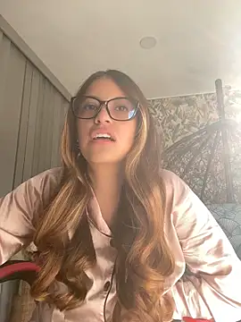 Snapshot of Ambar_Zaf chatting on 05/28/26, 12:02 Ambar Zaf online show from 05/28/26, 12:02