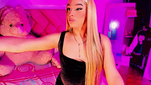 Snapshot of sammy_sweetxx chatting on 04/15/26, 01:01 sammy sweetxx online show from 04/15/26, 01:01
