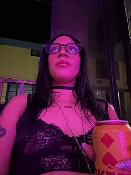 Snapshot of Kattze_ chatting on 05/06/26, 12:52 Kattze online show from 05/06/26, 12:52