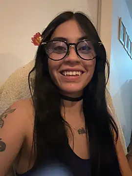 Snapshot of Kattze_ chatting on 05/19/26, 11:55 Kattze online show from 05/19/26, 11:55