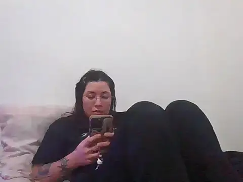 Snapshot of cherryxxox chatting on 04/26/26, 10:51 cherryxxox online show from 04/26/26, 10:51
