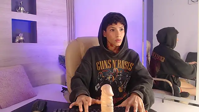 Velvet An online show from 04/26/26, 04:54