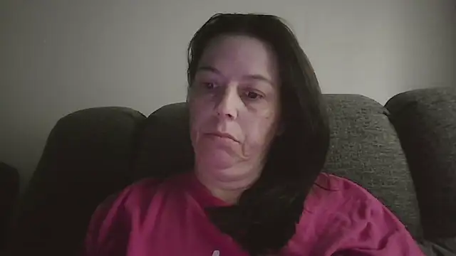 Snapshot of lily1982 chatting on 04/25/26, 03:53 lily1982 online show from 04/25/26, 03:53