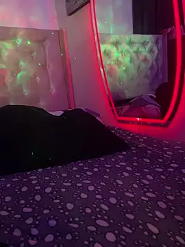 pauline and bruno online show from 04/14/26, 05:02