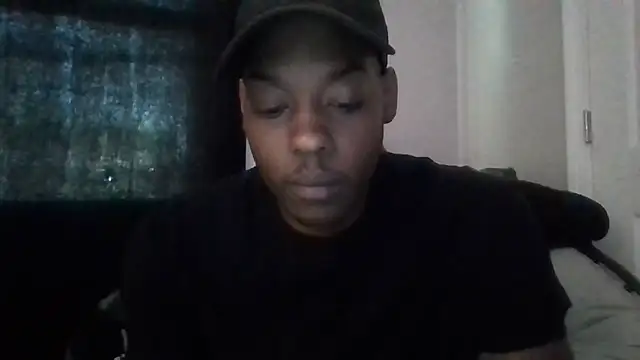 Snapshot of zdaddymm chatting on 05/24/26, 04:01 zdaddymm online show from 05/24/26, 04:01