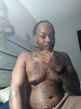 Snapshot of zdaddymm chatting on 06/10/26, 03:39 zdaddymm online show from 06/10/26, 03:39
