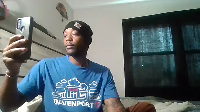 Snapshot of zdaddymm chatting on 07/03/26, 02:12 zdaddymm online show from 07/03/26, 02:12