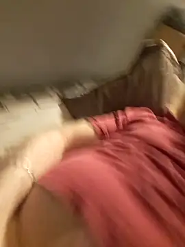 Snapshot of ChrisMtl83 chatting on 04/14/26, 05:46 ChrisMtl83 online show from 04/14/26, 05:46