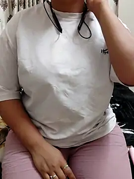 Aysha 69 online show from 04/18/26, 03:49
