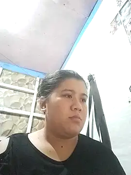 Snapshot of morenababe23 chatting on 04/27/26, 02:59 morenababe23 online show from 04/27/26, 02:59