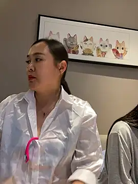 Snapshot of beibei-10 chatting on 04/08/26, 02:17 beibei-10 online show from 04/08/26, 02:17