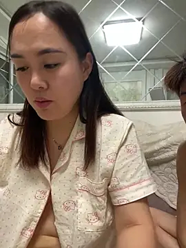 Snapshot of beibei-10 chatting on 04/22/26, 11:45 beibei-10 online show from 04/22/26, 11:45