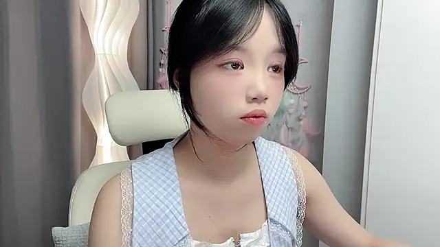 Snapshot of Xiaoqing00 chatting on 05/31/26, 05:59 Xiaoqing00 online show from 05/31/26, 05:59