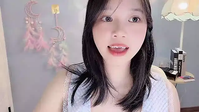 Snapshot of Xiaoqing00 chatting on 07/14/26, 11:05 Xiaoqing00 online show from 07/14/26, 11:05