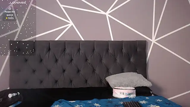 Violett1126 online show from 05/06/26, 04:08