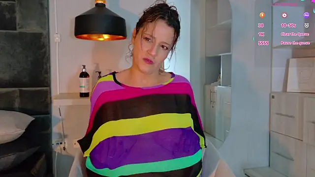 Adrianaa gold online show from 05/28/26, 01:19