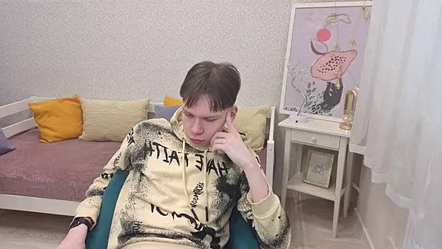 Snapshot of EliotMars chatting on 04/21/26, 12:22 EliotMars online show from 04/21/26, 12:22