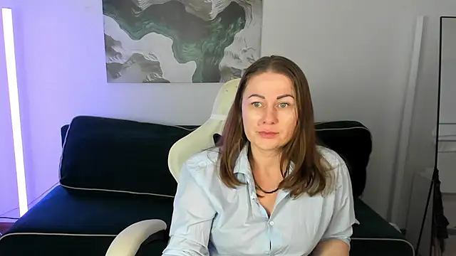 Snapshot of NinnaBrewer chatting on 04/22/26, 02:03 NinnaBrewer online show from 04/22/26, 02:03