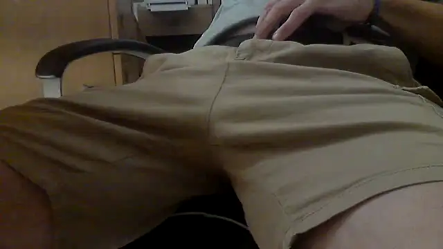 betawow online show from 05/11/26, 04:37