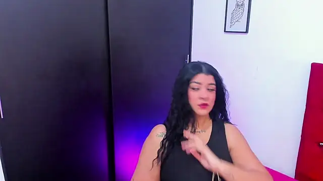 Snapshot of Katty_West chatting on 05/05/26, 07:22 Katty West online show from 05/05/26, 07:22