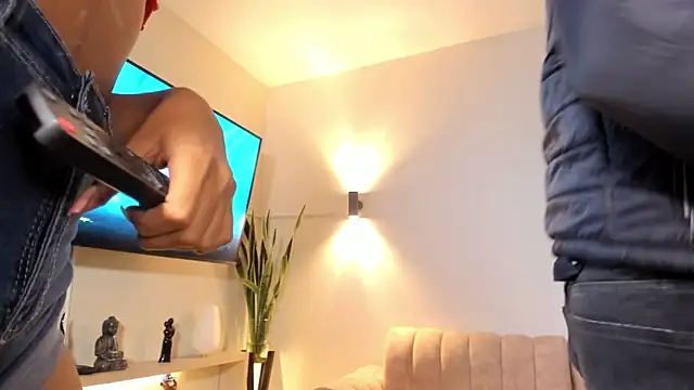 Honey luxury cute online show from 04/25/26, 08:28