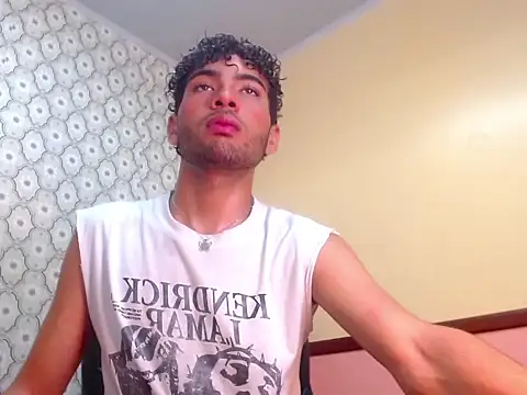 Snapshot of jake_1boy chatting on 04/10/26, 07:40 jake 1boy online show from 04/10/26, 07:40