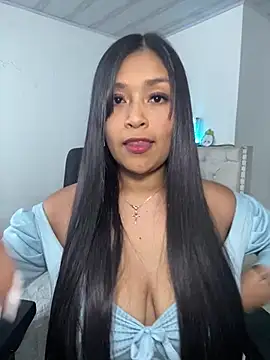 Snapshot of Simplemente_Aurora chatting on 07/10/26, 10:01 Simplemente Aurora online show from 07/10/26, 10:01