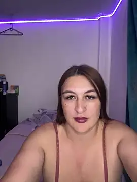 Snapshot of karolsuit chatting on 04/20/26, 08:54 karolsuit online show from 04/20/26, 08:54