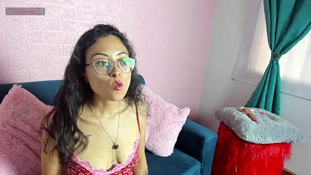 Snapshot of Kat_santana chatting on 04/13/26, 09:53 Kat santana online show from 04/13/26, 09:53